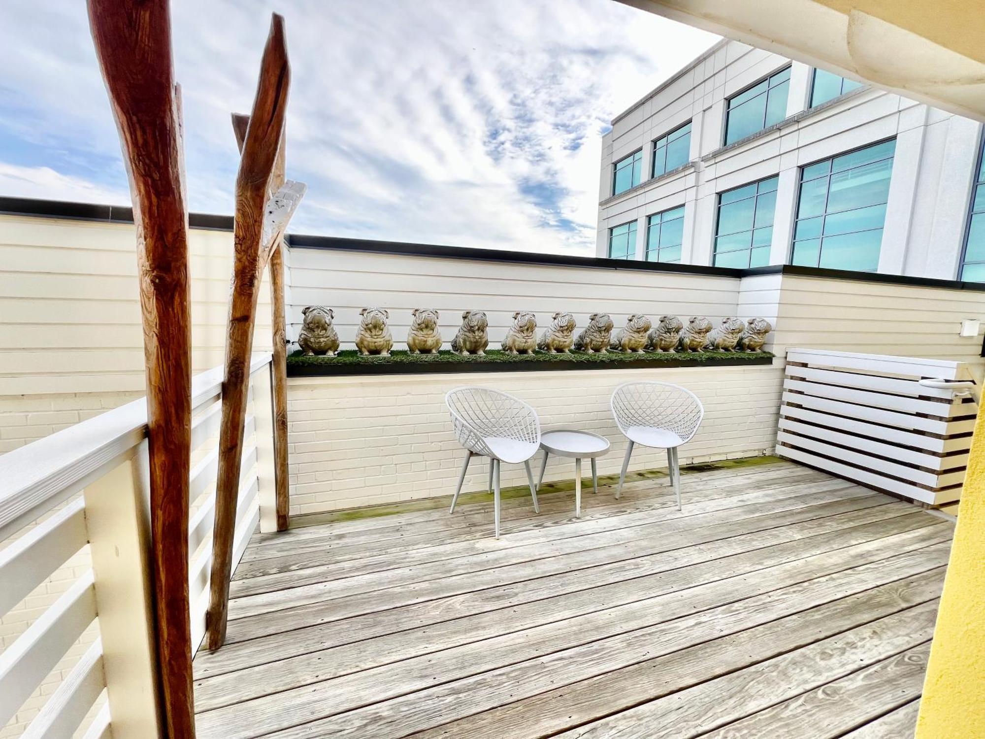 The Hive 302 King With Balcony Hotel Wilmington Eksteriør billede